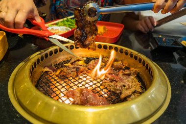 Japon Biftek Izgarası Ateş Mangalında