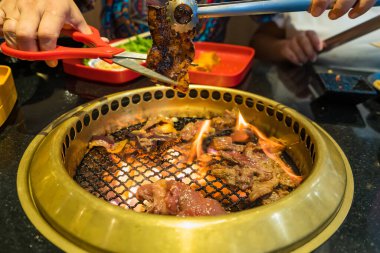 Japon Biftek Izgarası Ateş Mangalında