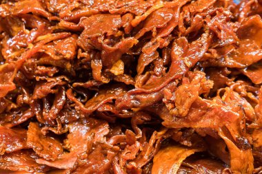 Tatlı domuz eti veya kurutulmuş domuz eti (Moo Sawan veya Moo Wan), Tayland yemeği tarzı..