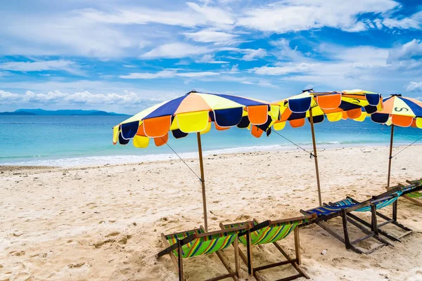 Khai Nok Adası Tayland 'ın en ünlü adalarından biridir. Kristal berrak su ve beyaz kum plajı..