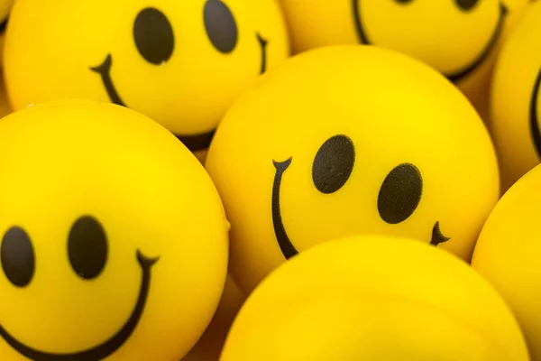 Happy Faces Ball Yellow Background Smiling Background — Fotografia de Stock