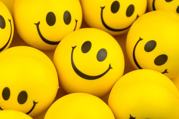 Happy Faces Ball Yellow Background Smiling Background —  Fotos de Stock