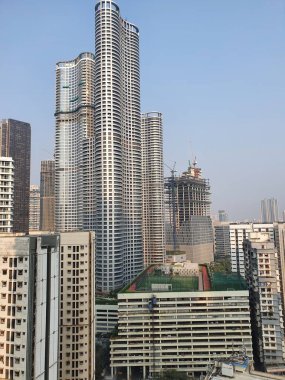 Hint Mumbai metro şehrinin güneş batımı. Mumbai şehri