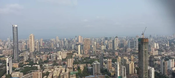 Hindistan, Mumbai metro şehri. 15 Mart 2022 Mumbai mimari tasarımı.