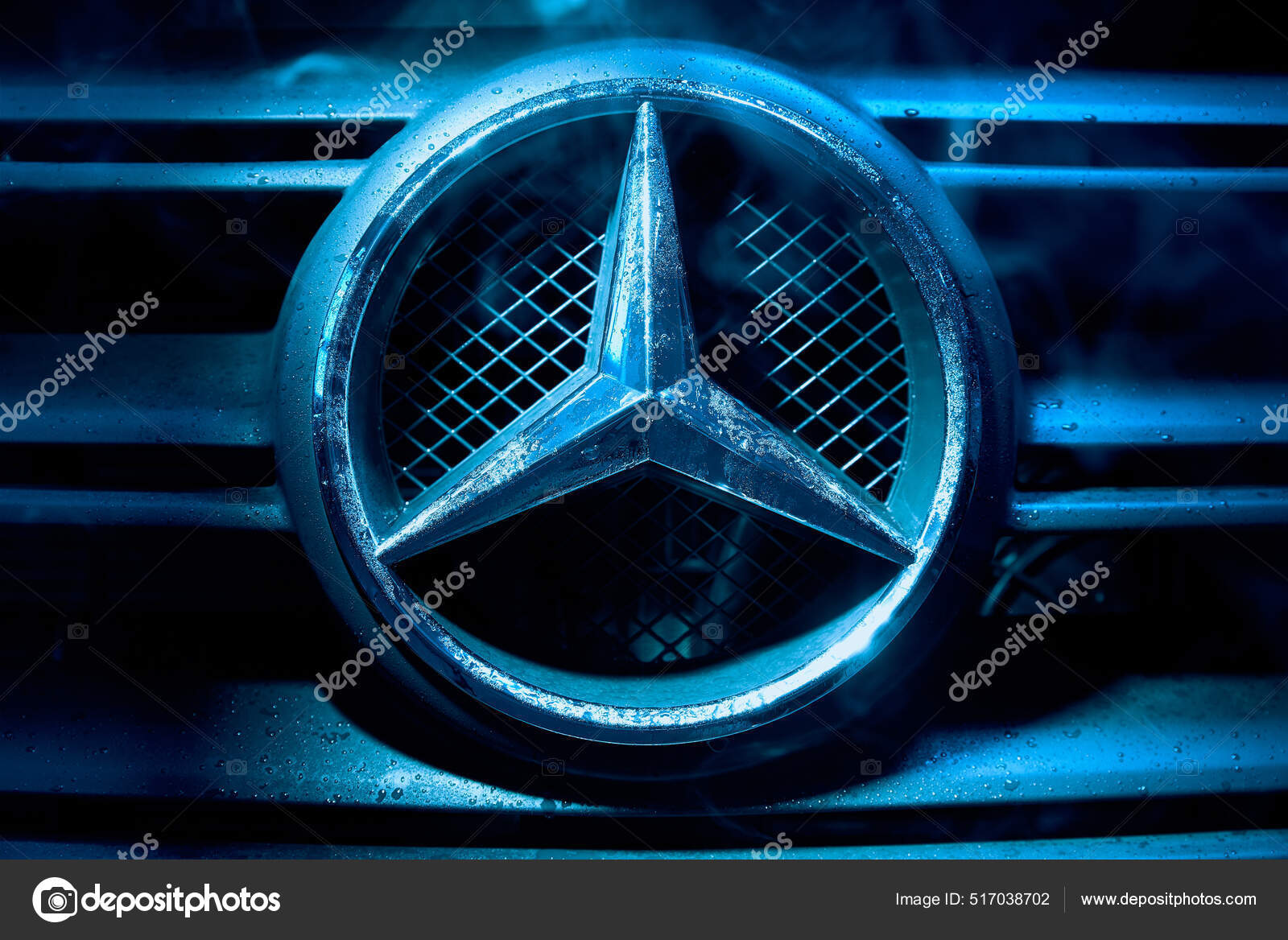 Mercedes Car Logo Close – Stock Editorial Photo © absurdov #517038702
