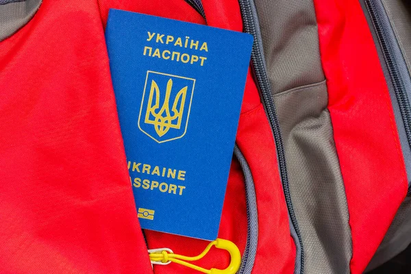 Ukrainian passport in a backpack pocket. Biometric passport of Ukraine — Foto de Stock