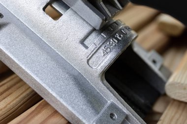 Elektrikli bir yapboz yakın çekim. Eğim açısı ayarlaması. Yüksek kalite fotoğraf