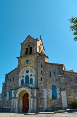 Frias, Burgos ve İspanya 'nın ana kilisesi olan büyük taş ev.