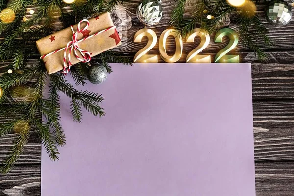 Byt Ležel Šťastný Nový Rok Čísla 2022 Řemeslné Dárky Smrk — Stock fotografie
