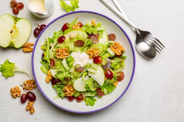 Waldorf Salad Made Fresh Green Apples Celery Walnuts Grapes Dressed — Stock Photo, Image