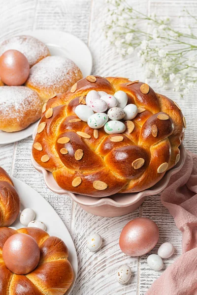 Easter Table Italian Style Homemade Braid Buns Greek Style Tsoureki — Stock Photo, Image