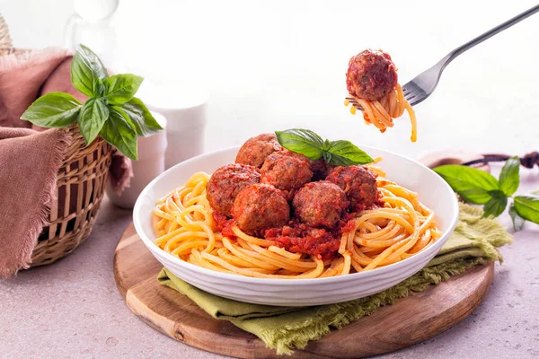 Eating Spaghetti Beef Meatballs Tomato Sauce White Dish Wooden Rustic — Fotografia de Stock