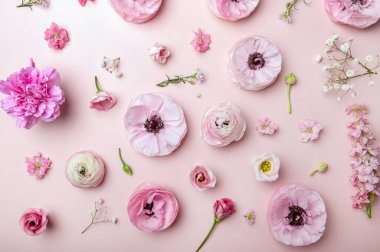 Çiçek aranjmanları, taze ranunculus çiçekleri.