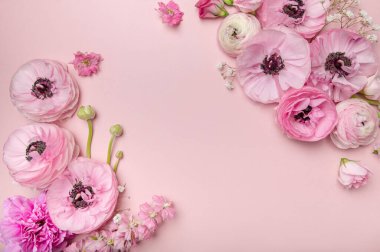 Çiçek aranjmanları, taze ranunculus çiçekleri.