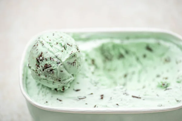 Mint Choc Chip Ice Cream — Stockfoto