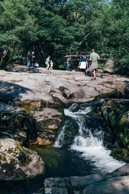 Ullswater yakınlarındaki Aira Force 'da şelale.