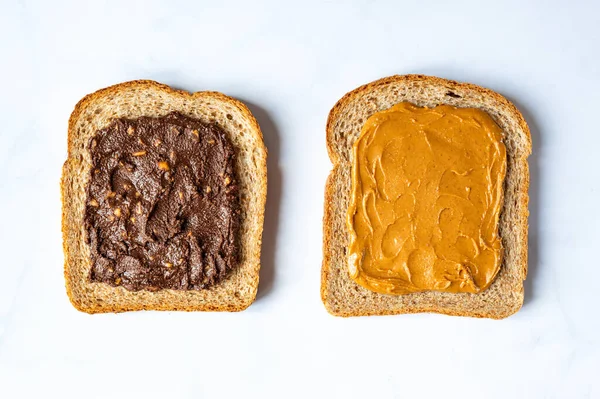 Open Sandwiches Various Kind Wholegrain Bread Different Nut Butter Peanut — Stock fotografie