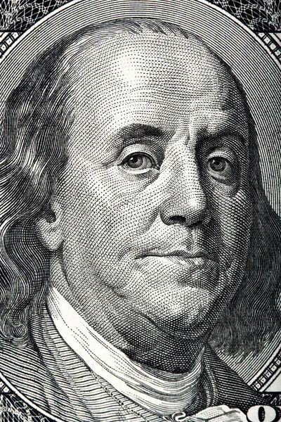 Retrato de Benjamin Franklin en el billete de cien dólares — Foto de Stock