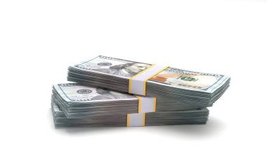 100 dolarlık desteleri ya da banknotları üst üste yığar, 3D resimleme.