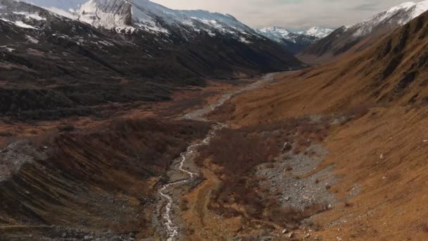 Trekking da Ushguli al Ghiacciaio Shkhara — Video Stock