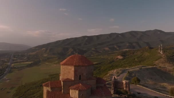 Altıncı yüzyıl Gürcü Ortodoks manastırı olan Jvari Manastırı — Stok video