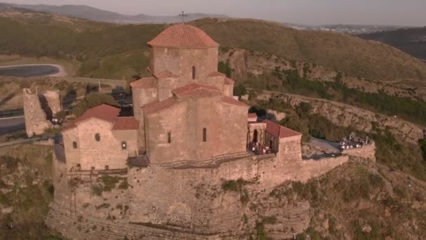 Monastère de Jvari qui est le sixième siècle monastère orthodoxe géorgien — Video