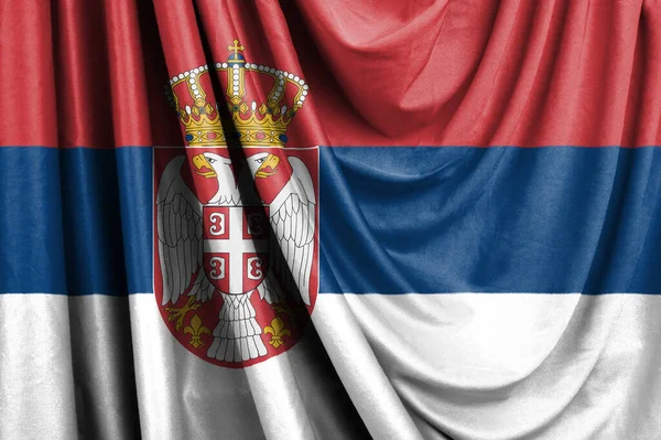 带有纹章的塞尔维亚国旗在风中飘扬3D插图 — 图库照片