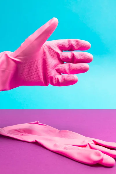 Положите Розовую Латексную Перчатку Место Тряски Пожать Руку Концепция Очистки — стоковое фото