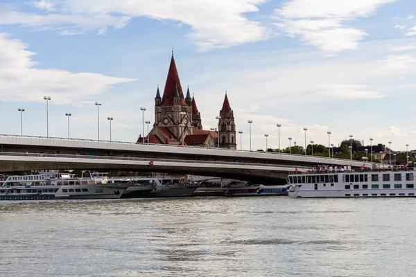Vienna Austria August 2019 Saint Francis Assisi Church Imperial Bridge — Fotografia de Stock