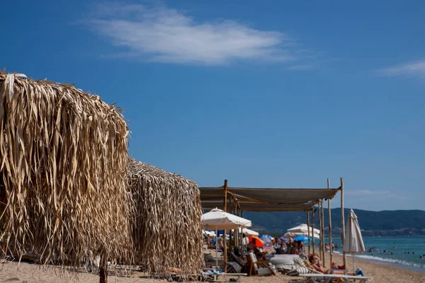 Umbrella Made Palm Tree Leaves Beach Tropical Style — Foto de Stock