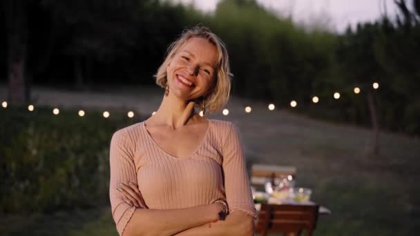 Portrait Scandinavian Blonde Middle Aged Woman Looking Camera Smiling Nordic — Vídeos de Stock