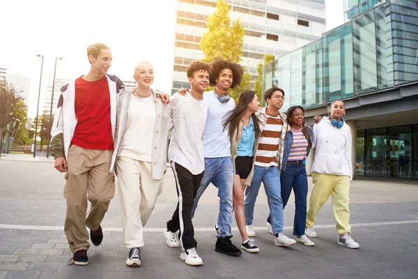 Smiling Multiracial Young People Walking Hugging City Group Happy Teenagers — Stock Photo, Image