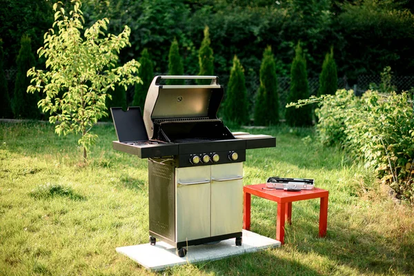 Great View Modern Stainless Portable Bbq Barbecue Grill Yard Outdoor — ストック写真