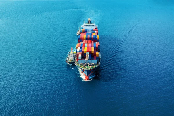 Luchtzicht Vrachtschip Met Vrachtcontainer Zee — Stockfoto