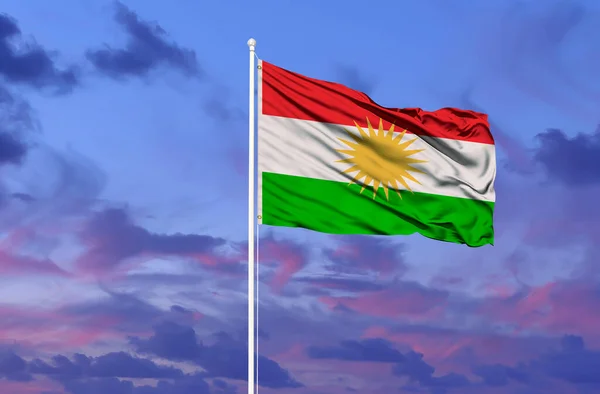 Schöne Nationalstaatsflagge Kurdistans Flattert Himmel — Stockfoto