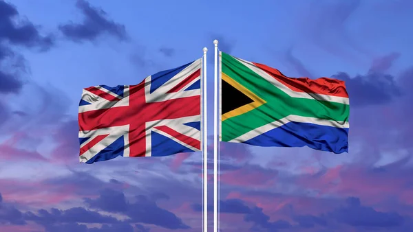 Reino Unido Sudáfrica Dos Banderas Asta Bandera Cielo Azul Nublado — Foto de Stock