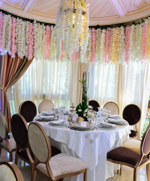 Mesa Banquete Casamento Com Flores Decoratio — Fotografia de Stock