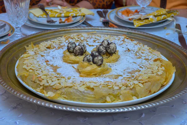 Homemade Traditional Moroccan Pastilla Chicken Bastilla Halal Food Arabic Cuisine — Stock Photo, Image