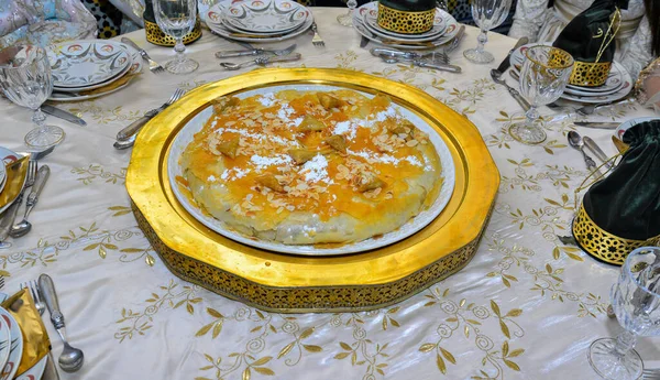 Домашняя Традиционная Марокканская Пастилья Куриная Бастилья Халяльная Еда Концепция Арабской — стоковое фото