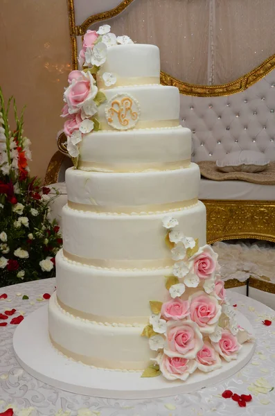 Gâteau Mariage Blanc Avec Flowe — Photo