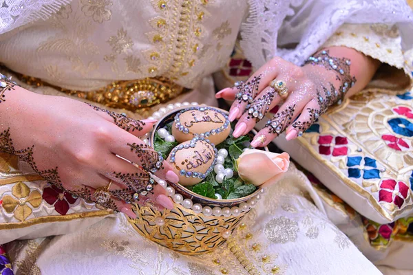Casamento Marroquino Henna Drawing Henna Mão Menina — Fotografia de Stock