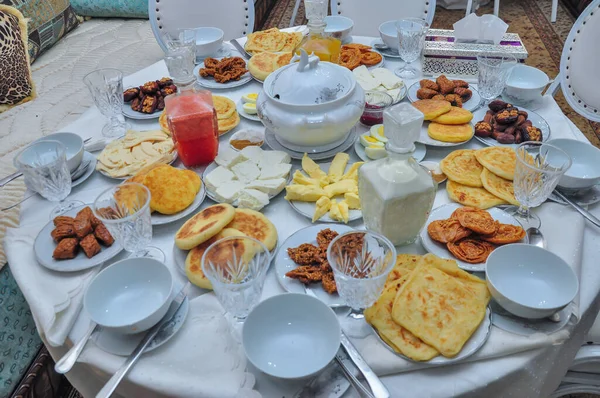 Ramadan Morocco Iftar Food Ramadan Harira Soup Moroccan Bread Juices — Stock Photo, Image
