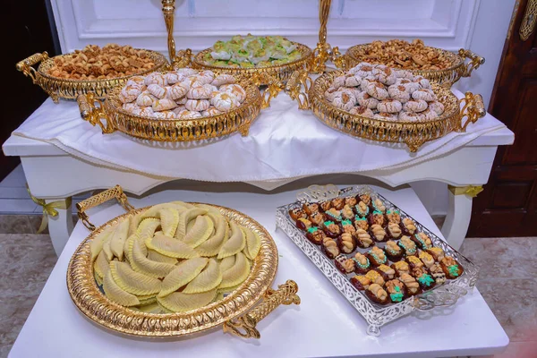 传统摩洛哥甜食的多样性 — 图库照片