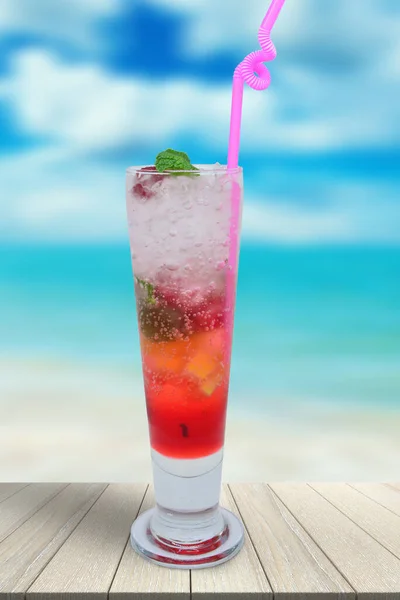 Raspberry Cocktail Fizz Limun Teh Dengan Mint Segar Latar Belakang — Stok Foto