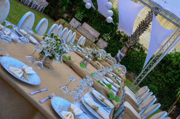 Egyesült Arab Emírségek Helyi Hölgyek Esküvői Asztal Készlet — Stock Fotó