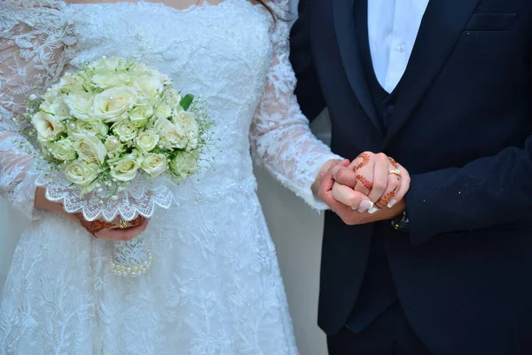 Close Moroccon Couple Hands Wedding Concept Marriage Moroccan Weddin — Stock Photo, Image