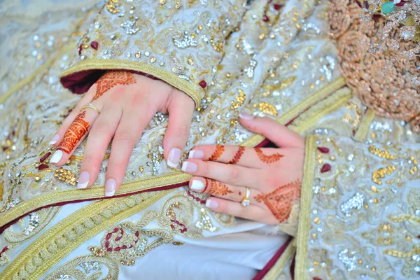 Henna Tattoo Bride Hand Marokańskie Przygotowania Ślubne Henna Party Umiarkowany — Zdjęcie stockowe