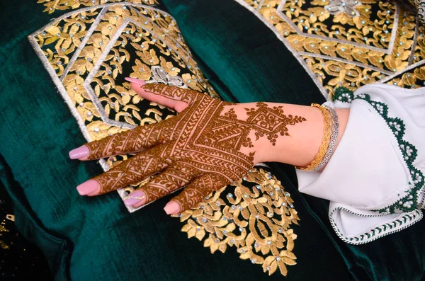 Prachtige Henna Tattoo Ontwerp Vrouwen Hand Filigraan Tekenen Traditionele Marokkaanse — Stockfoto