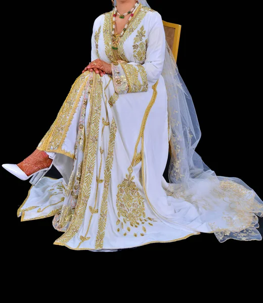 Moroccan Bride Wearing Caftan Black Background — Stockfoto