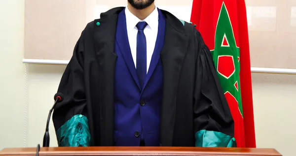 Moroccan Lawyer Giving Lecture Front Moroccan Flag — Fotografia de Stock